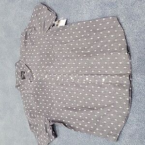 Mens' button down shirt